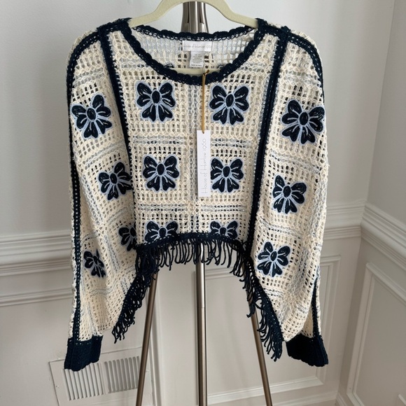 NWT House of Harlow 1960 Bow Navy and Cream Crochet Boho Poncho Coverup - Picture 1 of 5